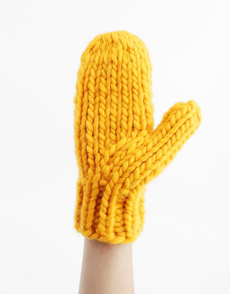 02 fight the mittens soyellow